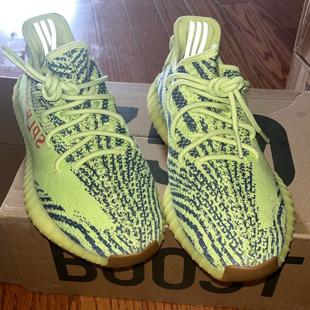 Yeezy 350 size 9/half